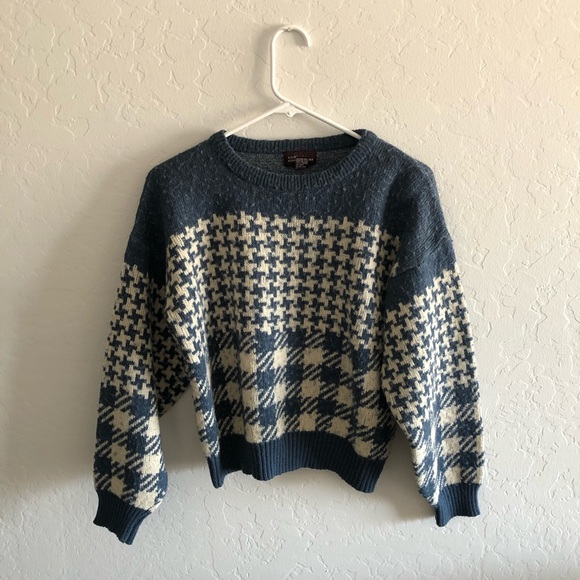Patterned Sweater - Picture 2 of 3